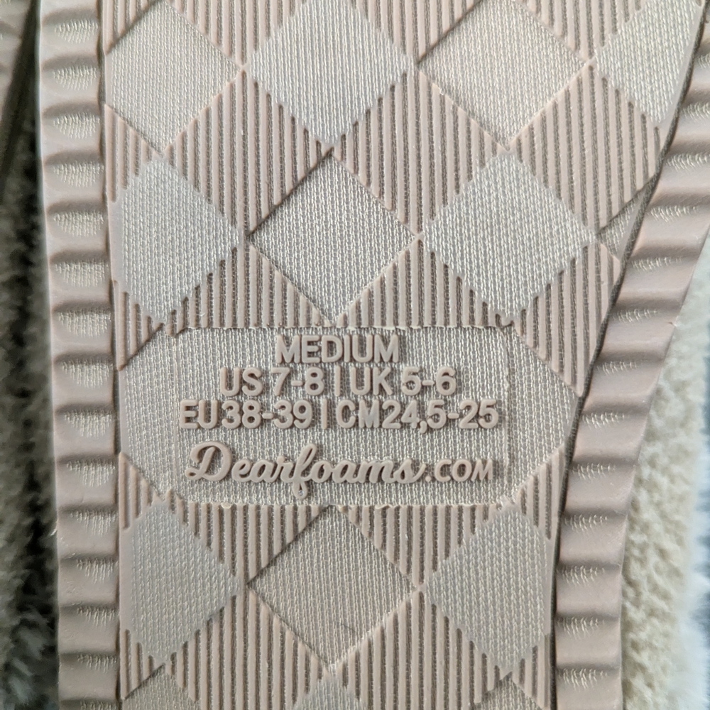 Dearfoam Slippers - Picture 6 of 9